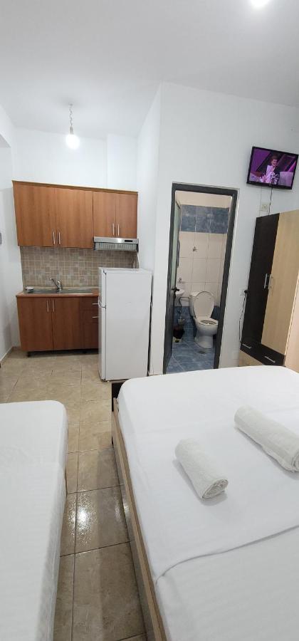 Alsi Rooms Ksamil Esterno foto